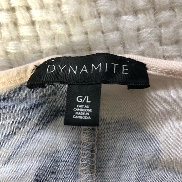 Chandail manche courte très féminin 👌❤️ - Picture 3 of 13